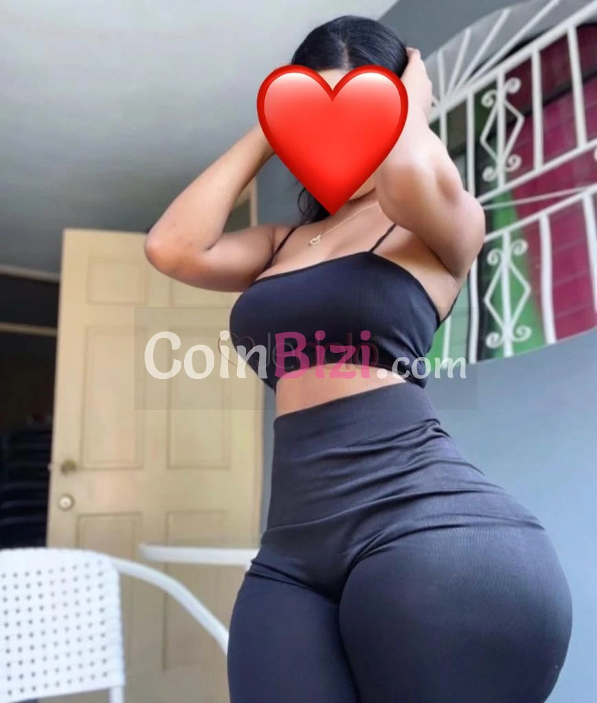  de ans  pour Massages - Service Massage Massage sensuel ou érotique à Abidjan, Cocody