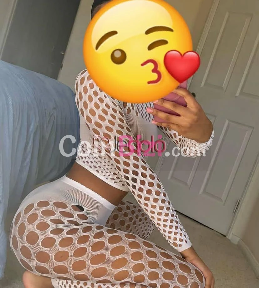 Femme de 27 ans Réçoit/Se déplace pour Rencontres - Escortes Rencontre occasionnelle à Yamoussoukro